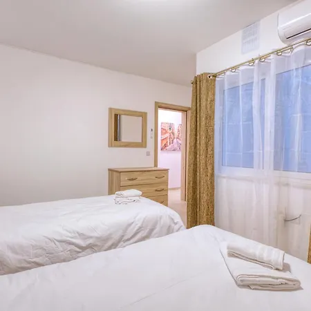 New! Spacious 4-bedroom Duplex By Sf Homes Msida