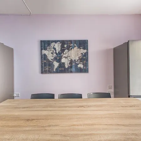 New! Spacious 4-bedroom Duplex By Sf Homes Appartement