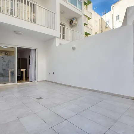 New! Spacious 4-bedroom Duplex By Sf Homes Appartement