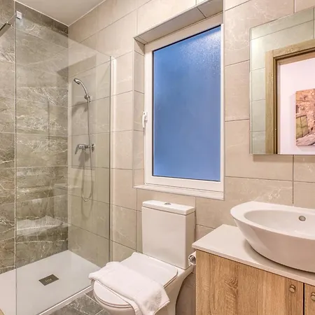 New! Spacious 4-bedroom Duplex By Sf Homes * Msida