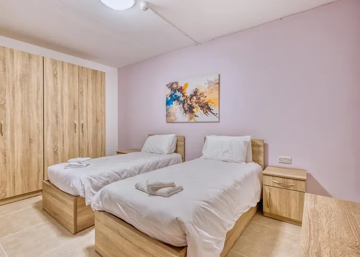 New! Spacious 4-bedroom Duplex By Sf Homes *