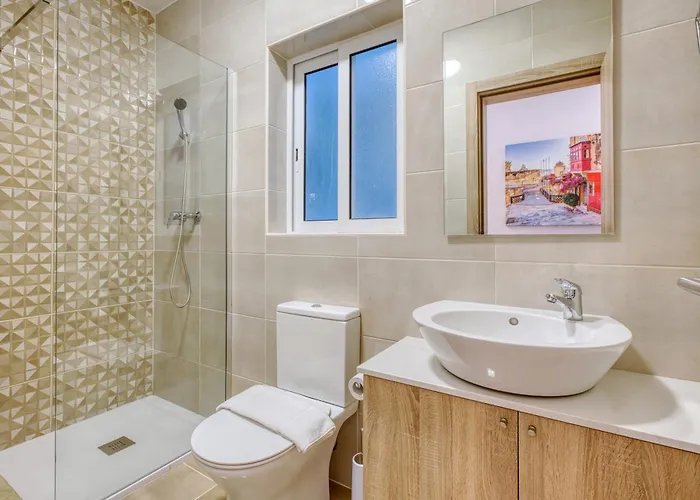 New! Spacious 4-bedroom Duplex By Sf Homes Msida