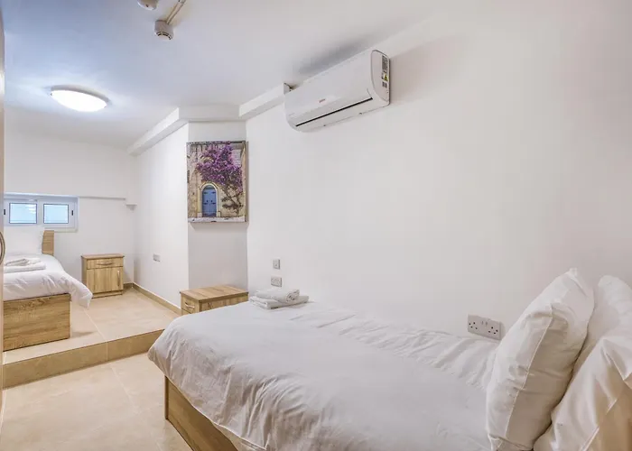 New! Spacious 4-bedroom Duplex By Sf Homes *