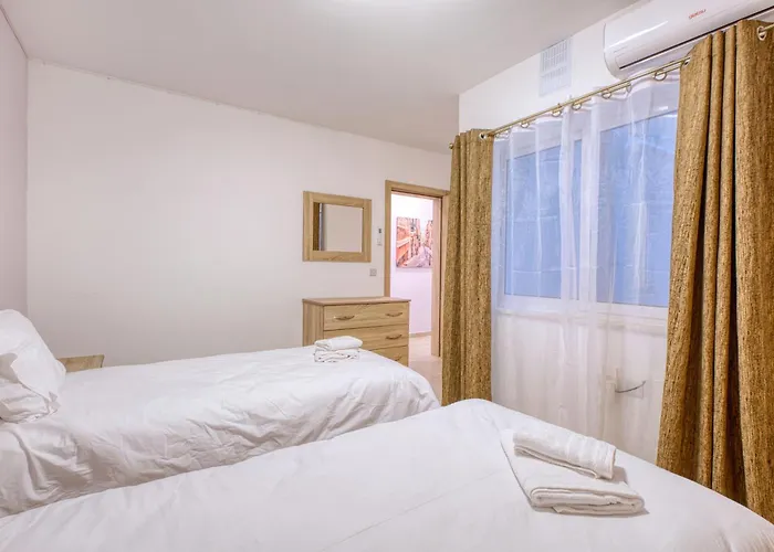 New! Spacious 4-bedroom Duplex By Sf Homes Msida