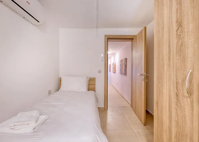 アパート New! Spacious 4-bedroom Duplex By Sf Homes