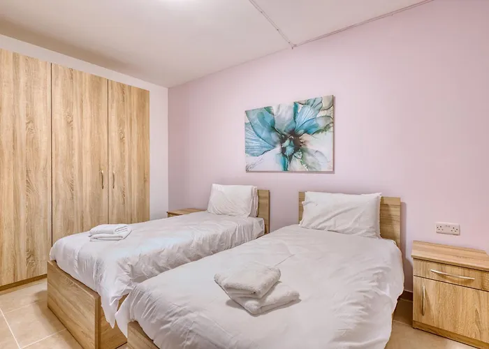 アパート New! Spacious 4-bedroom Duplex By Sf Homes ムサイダ