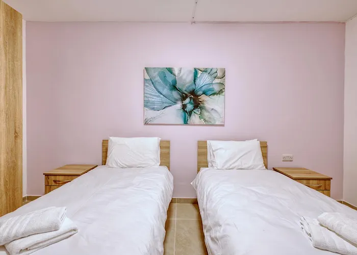 New! Spacious 4-bedroom Duplex By Sf Homes Msida